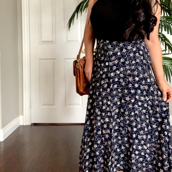 Worthington Dresses & Skirts - Vintage ditsy floral button down skirt